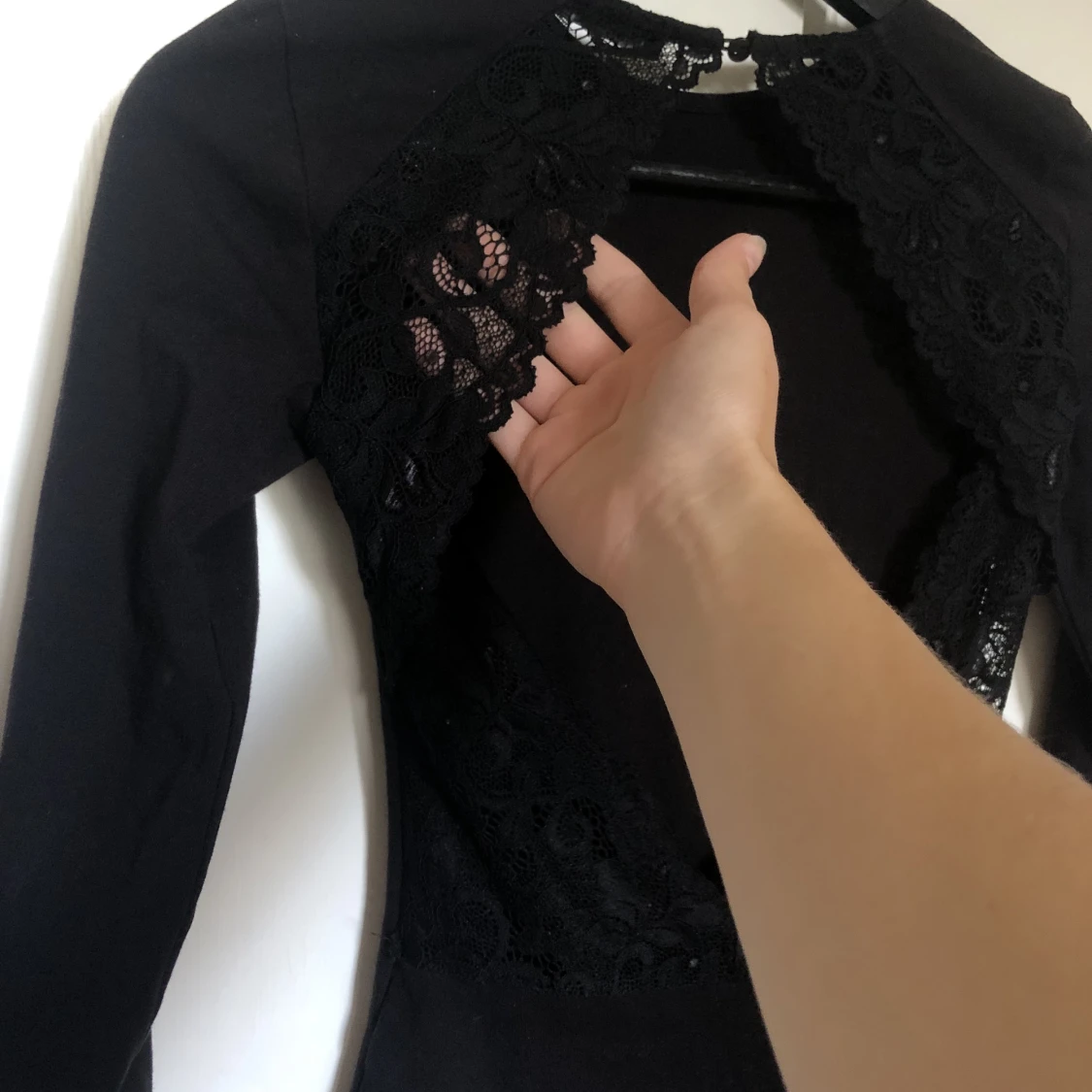 svart body öppen rygg spets  - 91