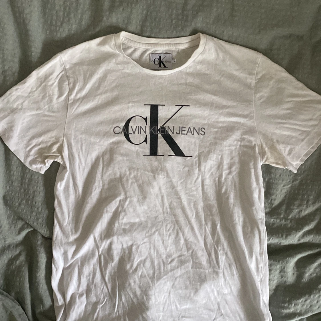 Calvin Klein tshirt