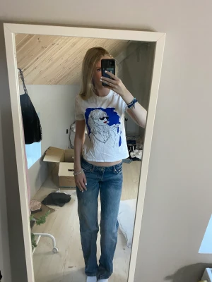 T-shirt  - T-shirt från zara som aldrig är använd 