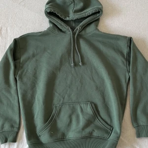 Två tröjor - 💕💕💕