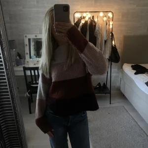 Stickad tröja - Stickad tröja