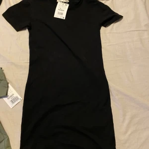 Klänning  - Helt ny 
