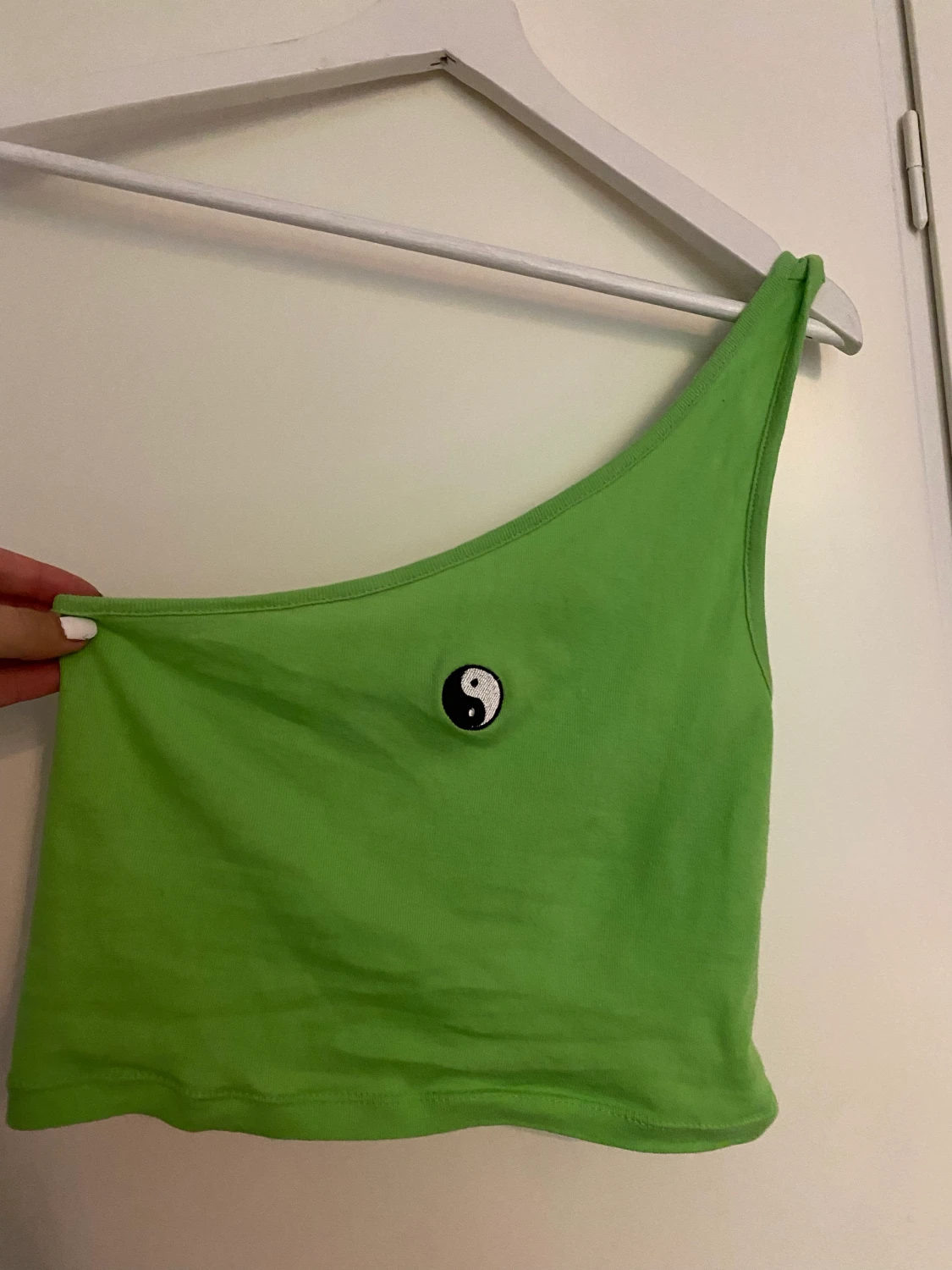 Top Urban Outfitters - 90