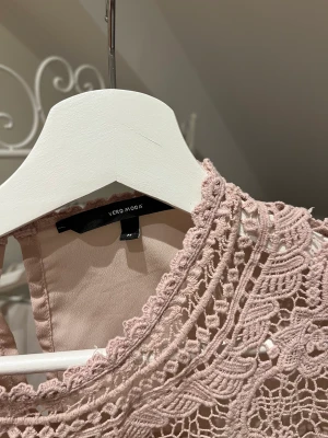 Blus - Rosa blus från vero moda