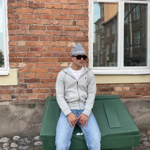 HARDISLAND BEANIE - Sälj helt nya i plastförpackningar! Går bra att köpa på hemsidan eller instagram 🔜📦