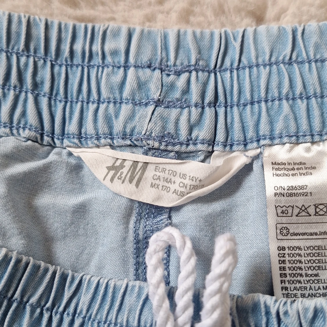 Blå linne liknande shorts - 91