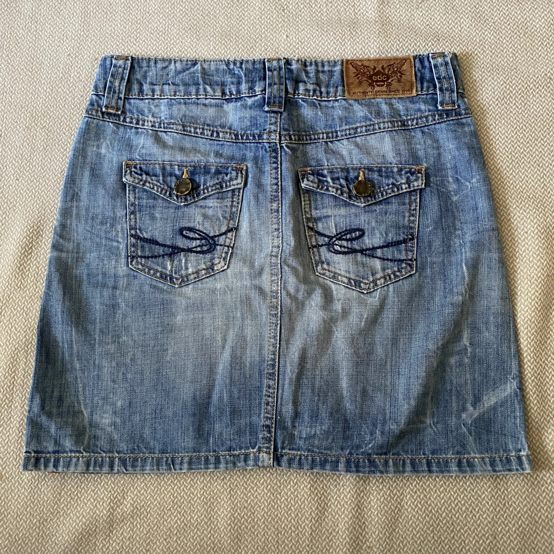 Snygg jeanskjol  - 90