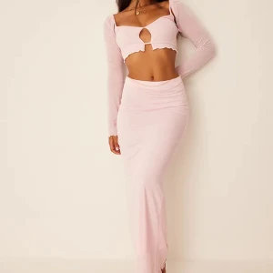 nakd rosa gulligt sett - aldrig använt, endast testat!! 💕💕💕slutsålt, köptes för 600 kr och säljes för 400 kr 