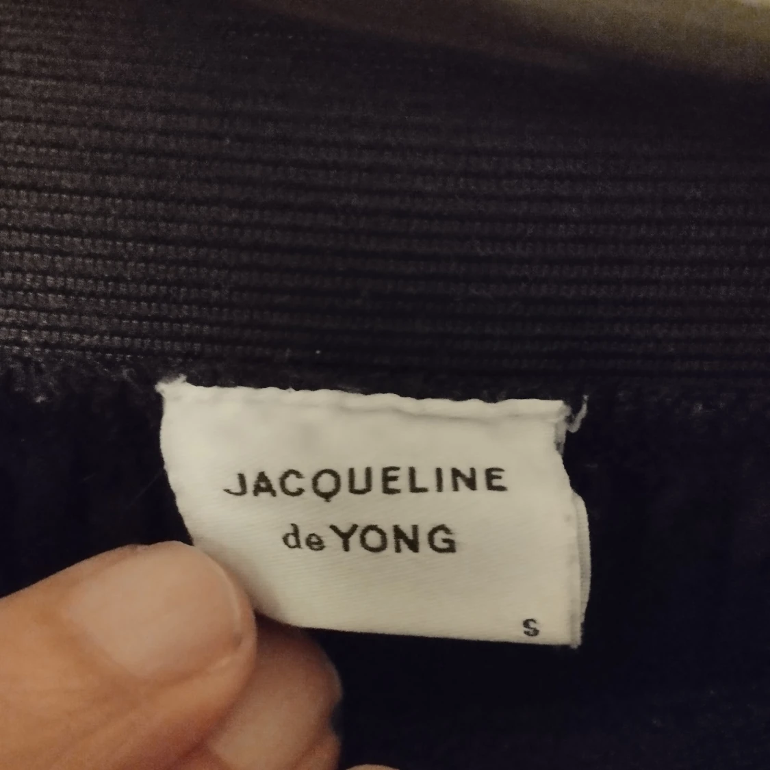 Svart plisserad kjol - 90