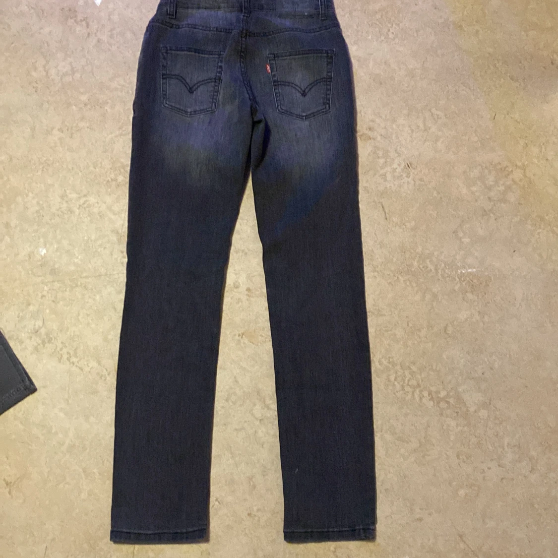 Helt nya Levis byxor (Stockholmar still till killar) - 90