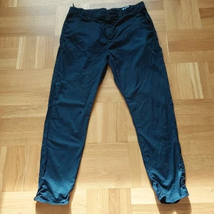 Hope chinos - Chinos i fint skick unisex