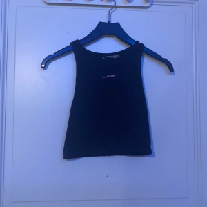 Svart kroptop - Andvänd ca 5 ggr💗