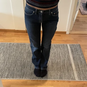 Jeans - Jättesnygga jeans i storlek 26. Jag är 165!