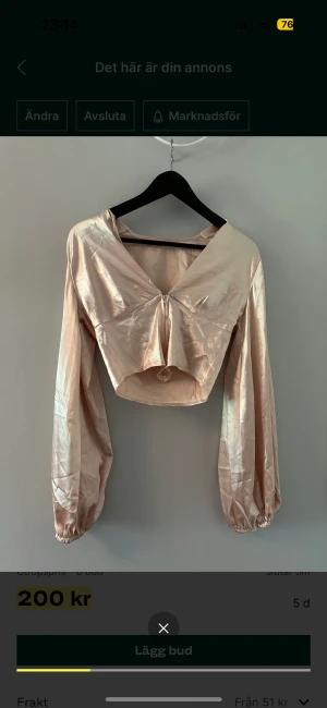 Beige satin topp - Oanvänt