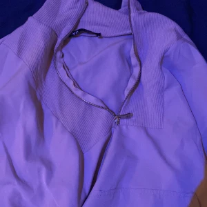 Tjocktröja!  - Fin beige tjocktröja! Används ej, hoppas den kan hamna i din garderob istället 🥳👊🏼