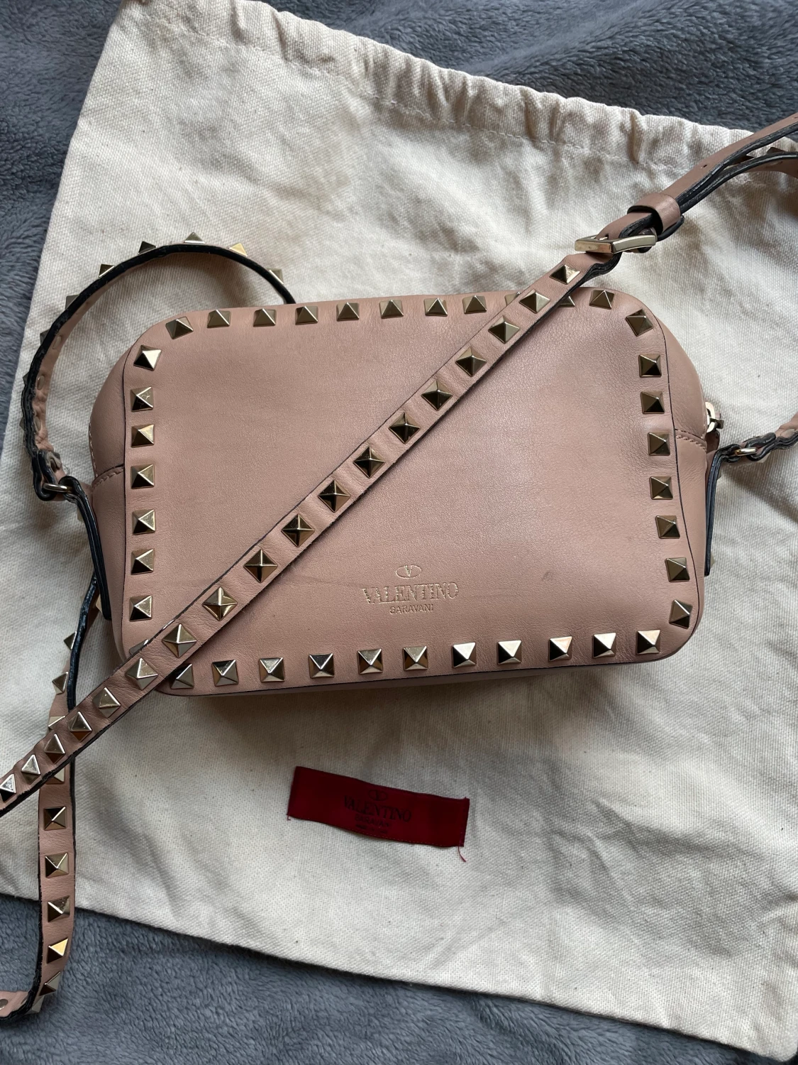 Klassisk Valentino Rockstud