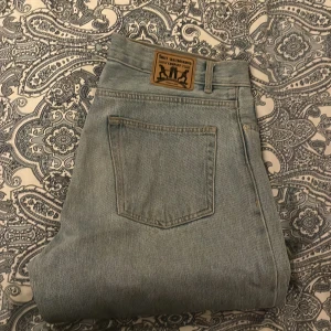 Sweet sktbs big skate jeans - Storlek S(motsvarande W32) baggy passform, nypris 699