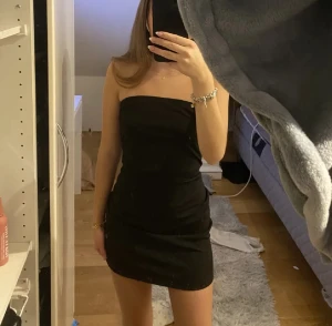 Tajt Tubklänning  - Skick 10/10. Skriv för fler bilder och frågor 