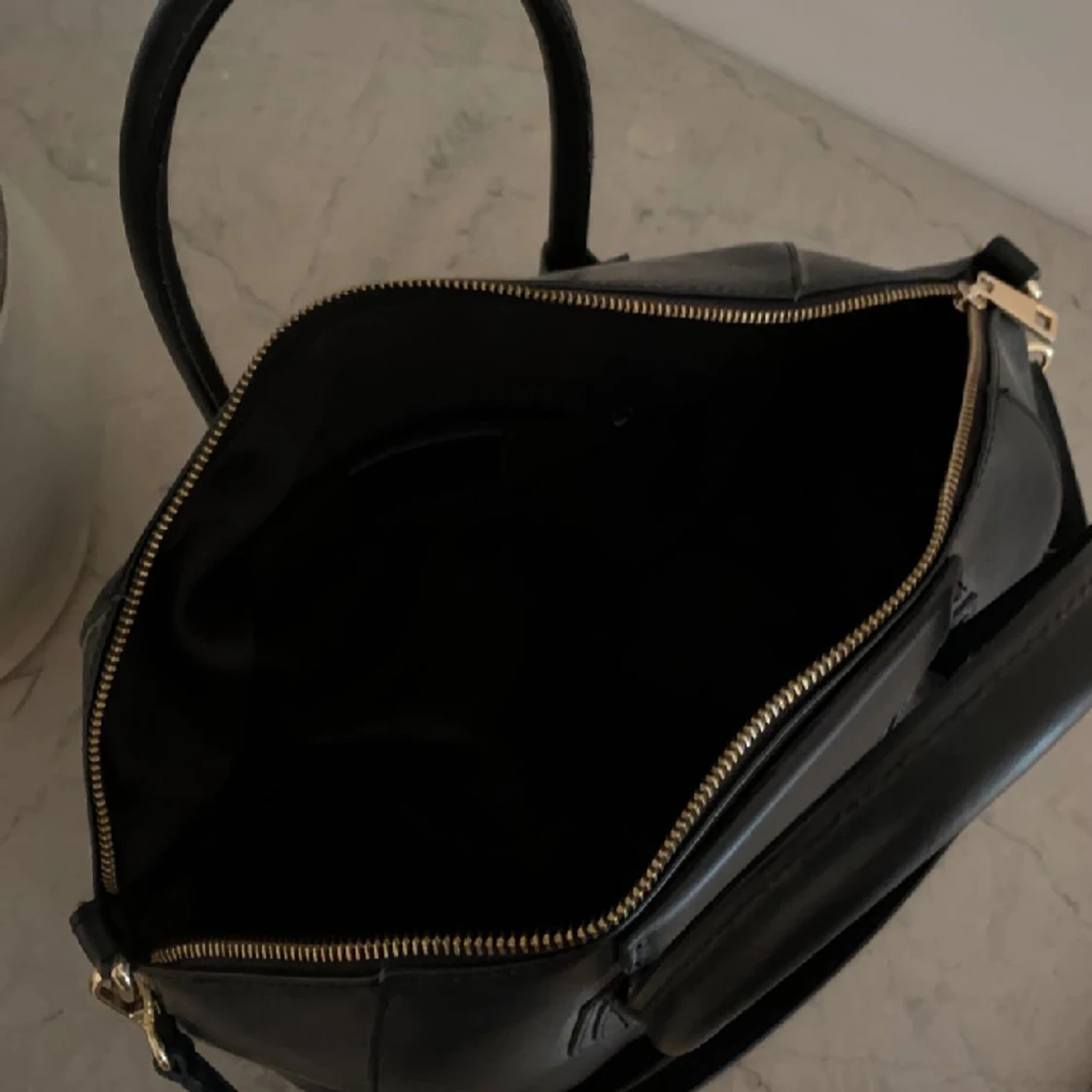 Svart läderväska Chiquelle - 91