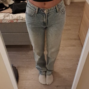 Straight jeans - Bra skick, använda få gånger