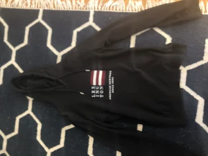 Lexington hoddie - Säljer min fina hoddie ifrån lexington . vet ej vilken storlek men kan gissa på s 💕