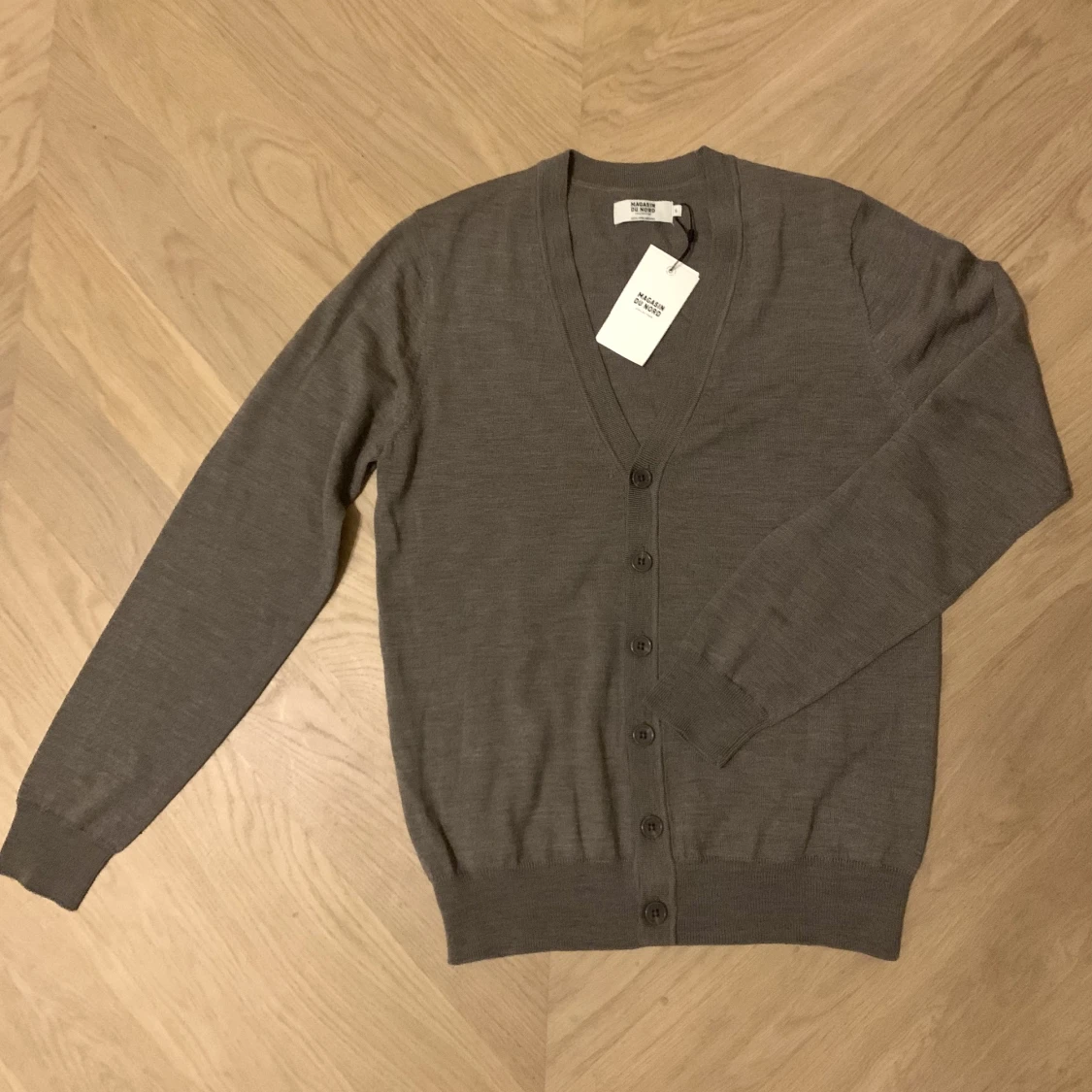 Cardigan (100 % merino)  - 90
