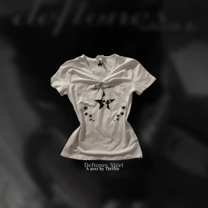 Deftones ~ - Helt ny tröja!! Gjort själv! <3 Tvätta inte tröjan mer än 40 grader i tvättmaskinen!!