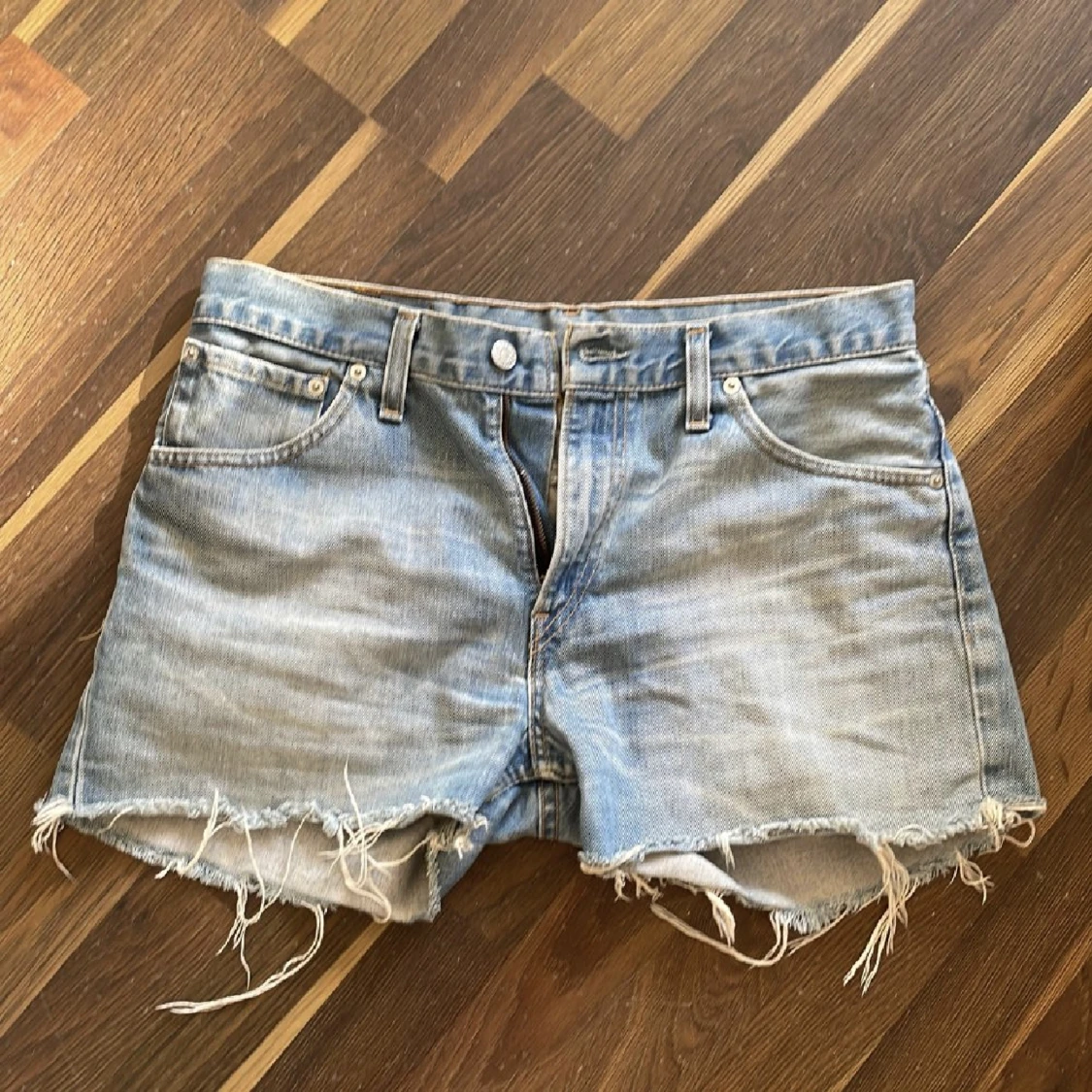 Levis shorts - 90