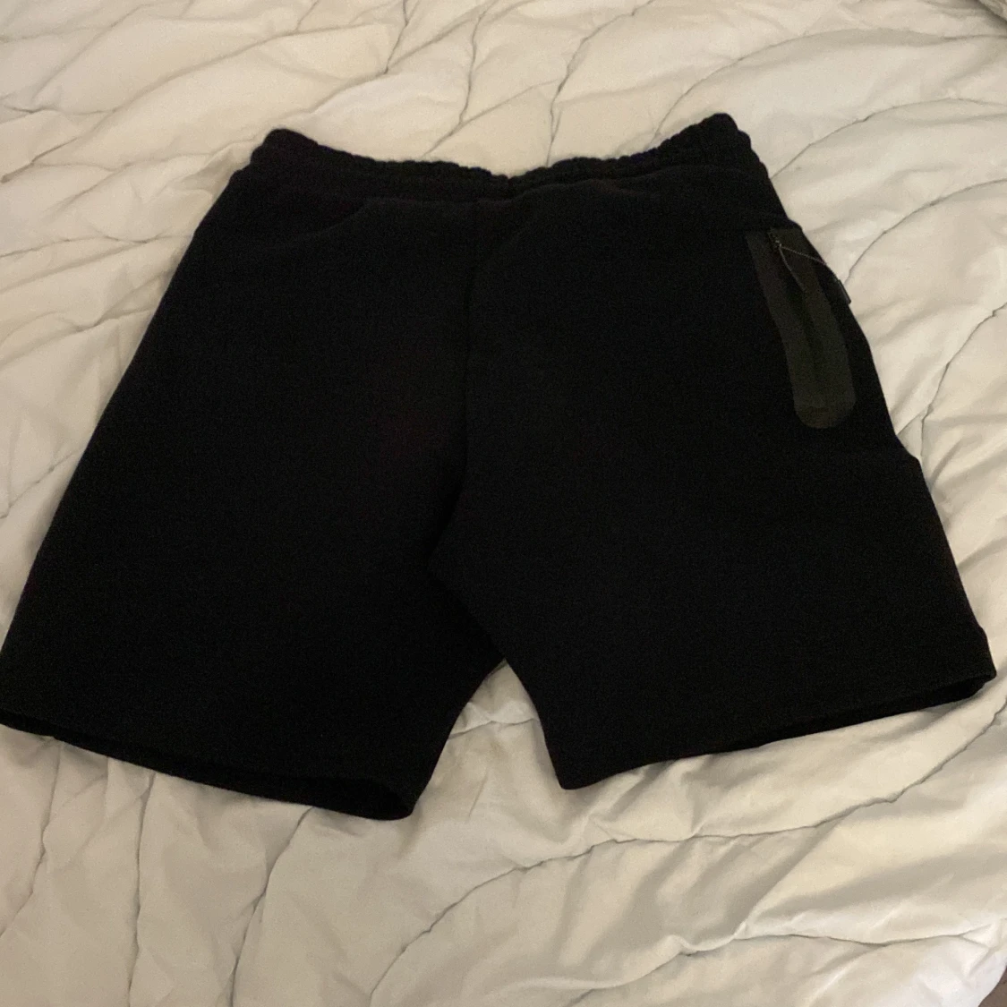 Nike tech shorts - 90
