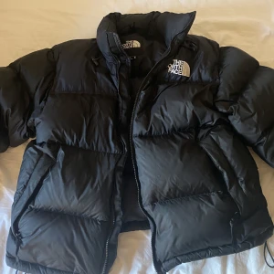 North Face Retro Nuptse 1996 - Original pris på Zalando: 3095kr. Bra skick! Storlek Medium.