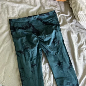 Tränings tights - Säljer dessa underbara träningstights då dom tyvär inte passade