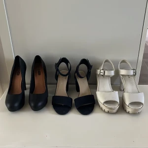 Klackar - Jag säljer 3 par klackar eftersom de aldrig kommer till användning. Alla är i storlek 37 och kostar 60kr st.