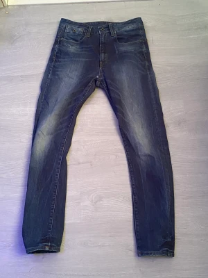  Raw byxor - Säljer pga att den är för liten. Pris kan diskuteras vid snabb affär