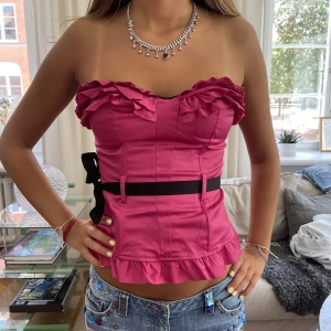 Korsett  - Säljer denna super snygga korsett😍😍