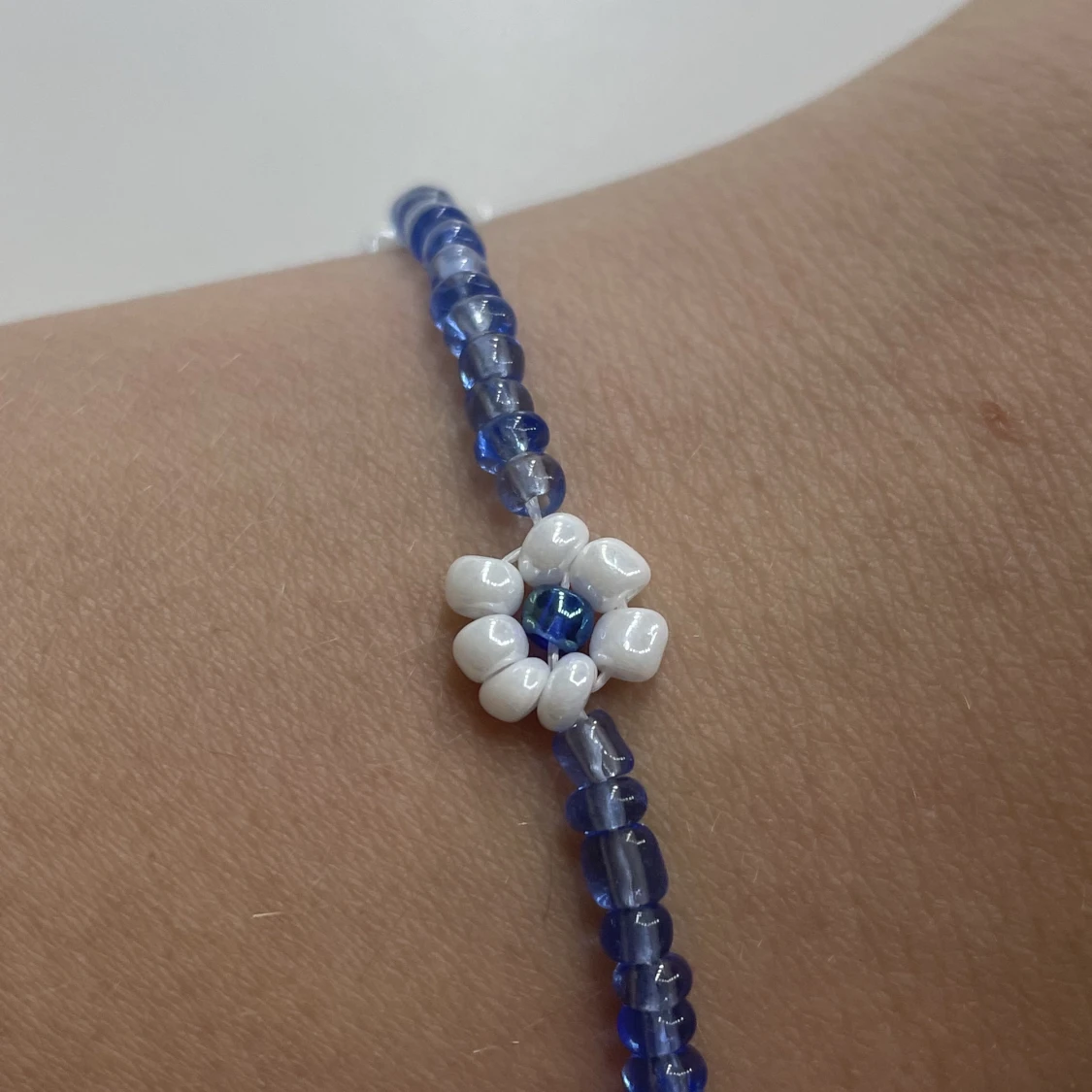 Blått pärlarmband  - 90
