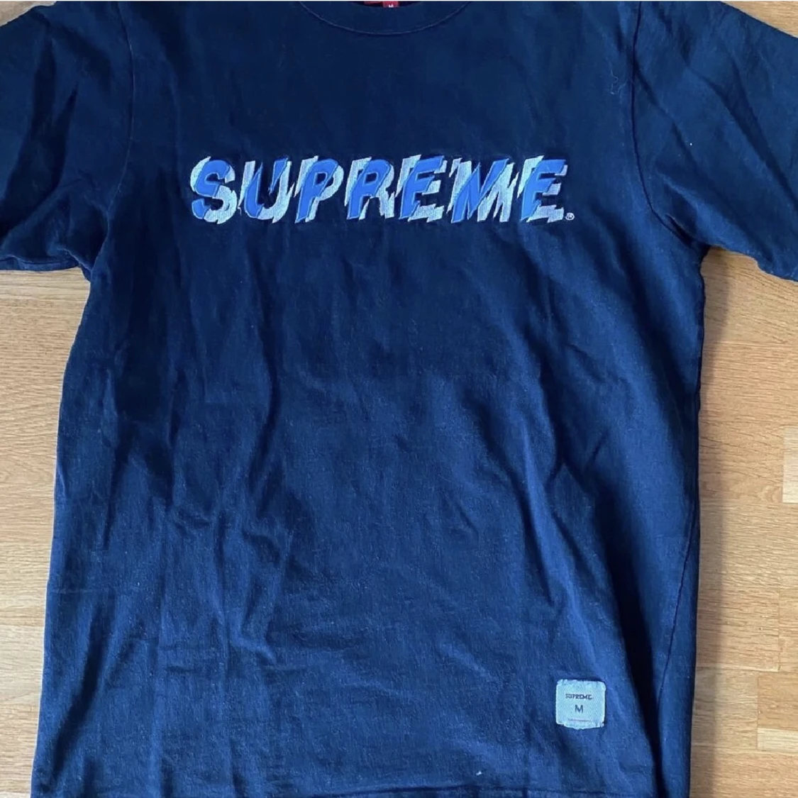 Supreme t shirt