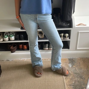 Bootcut jeans - Fina lågmidjade bootcutjeans!