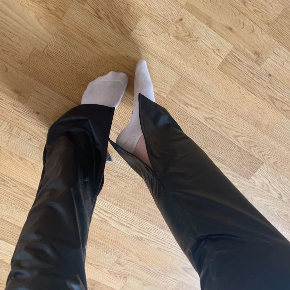 Stunning Pu slit pants - 90