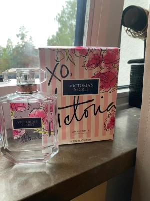 Parfym Victoria Secret 100ml - Fräsch doft från Victoria Secret. Testad ett fåtal gånger 100 ml  500kr