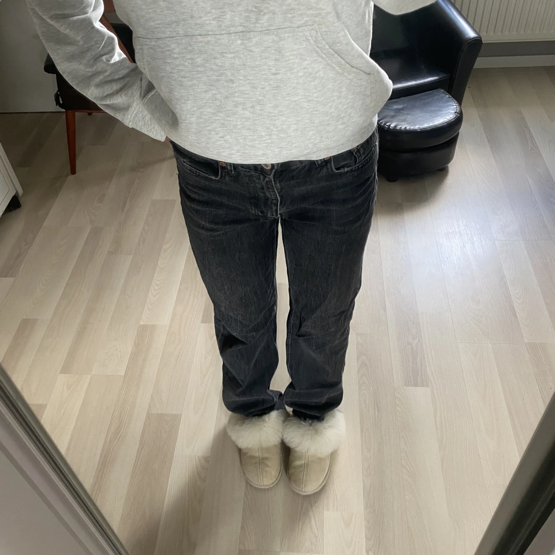 Zara mid straight jeans
