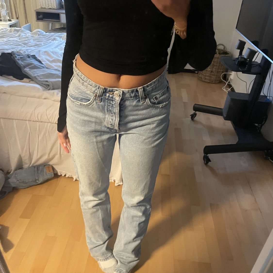 mellanhöga jeans från zara