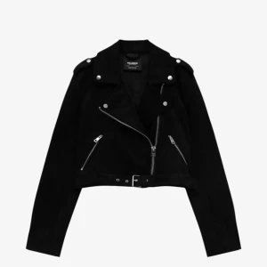 Mockajacka  - Skit snyggsvart mockajacka ifrån pull&bear! Jätte bra skick. Säljer då den inte längre kommer till användning 