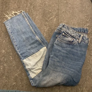 Jeans - Köptes 2021. Inga skador och inga fläckar.