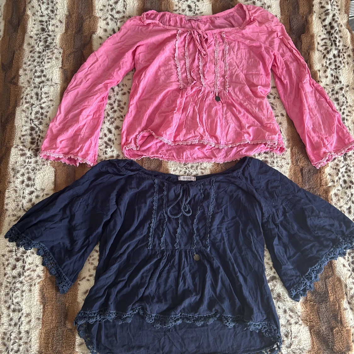 Två söta tröjor från tessie 