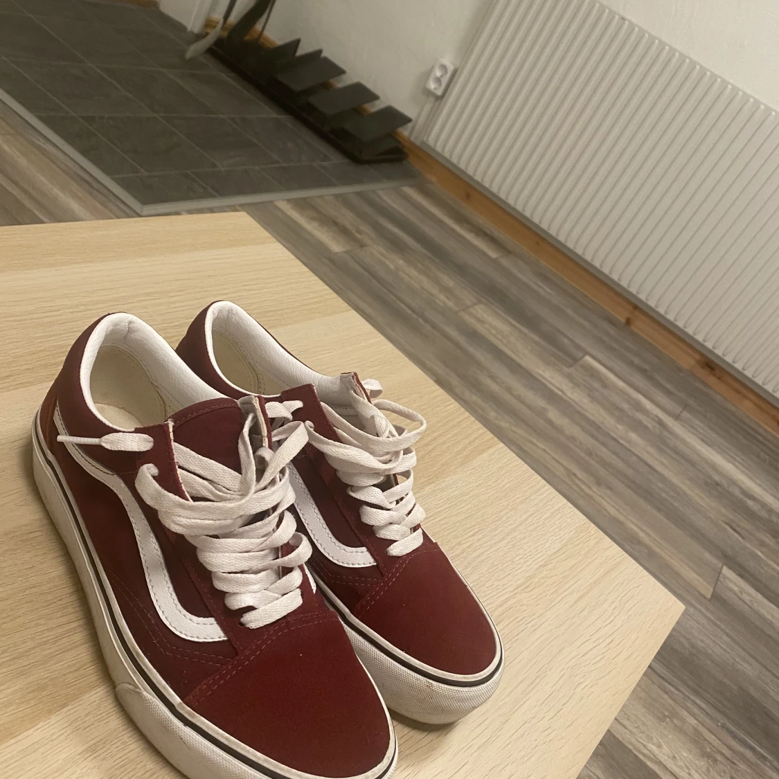 Vans, vinröda