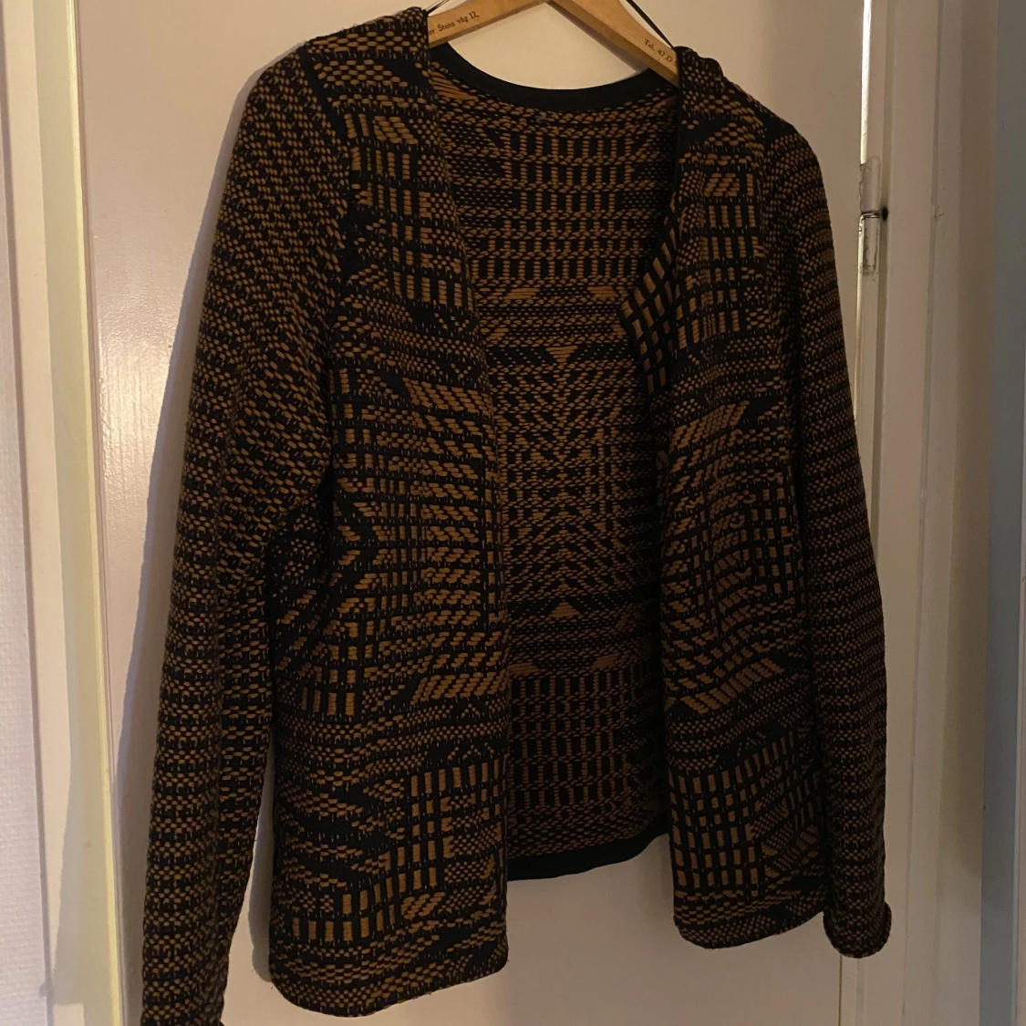 Mönstrad stickad cardigan  - 91