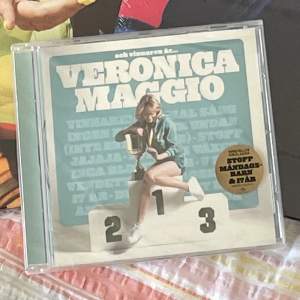 Säljer en Veronica Maggio CD skiva. Albumet är: och vinnaren är… Skivan är i nyskick och inplastat. Pris kan diskuteras. 🫶🏼🥰