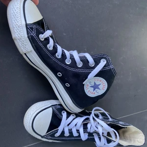 Converse - Svarta Converse stl.37.5. Fint skick.