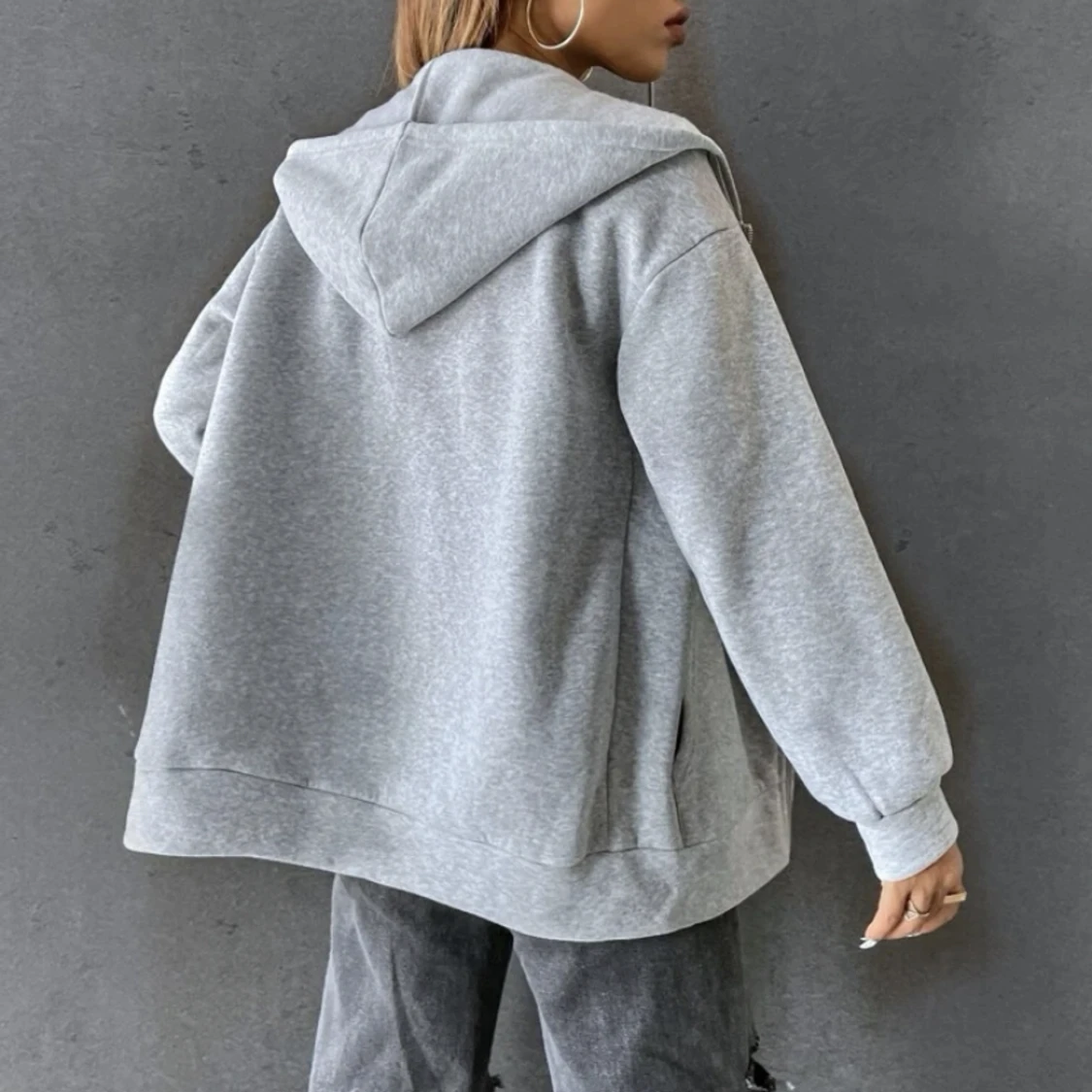 Grå hoodie - 91