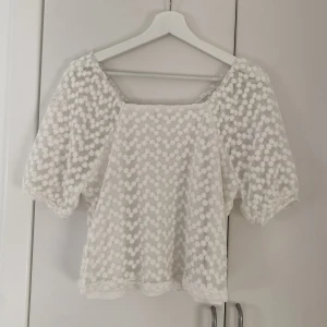 Kortärmad blus - Super sött blus i bra skick